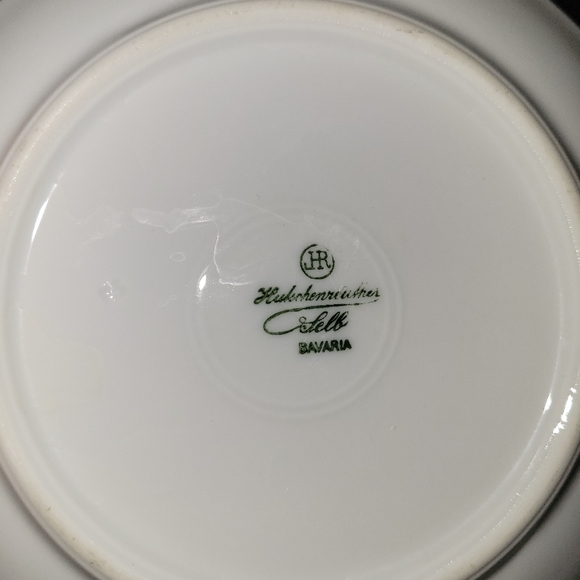 Vintage Favorite HR Bavaria Handpainted 2 handle Tea cup & Saucer Set w/Gold Rim - Picture 4 of 12